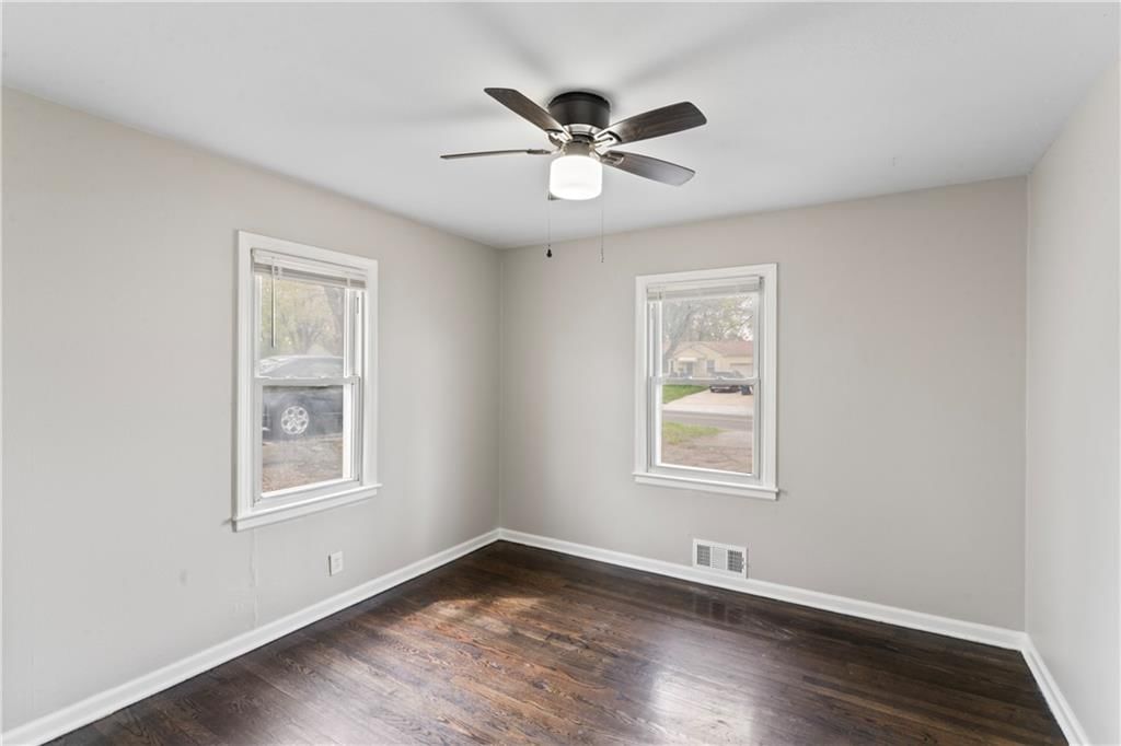 10105 Hillcrest Road — photo 25
