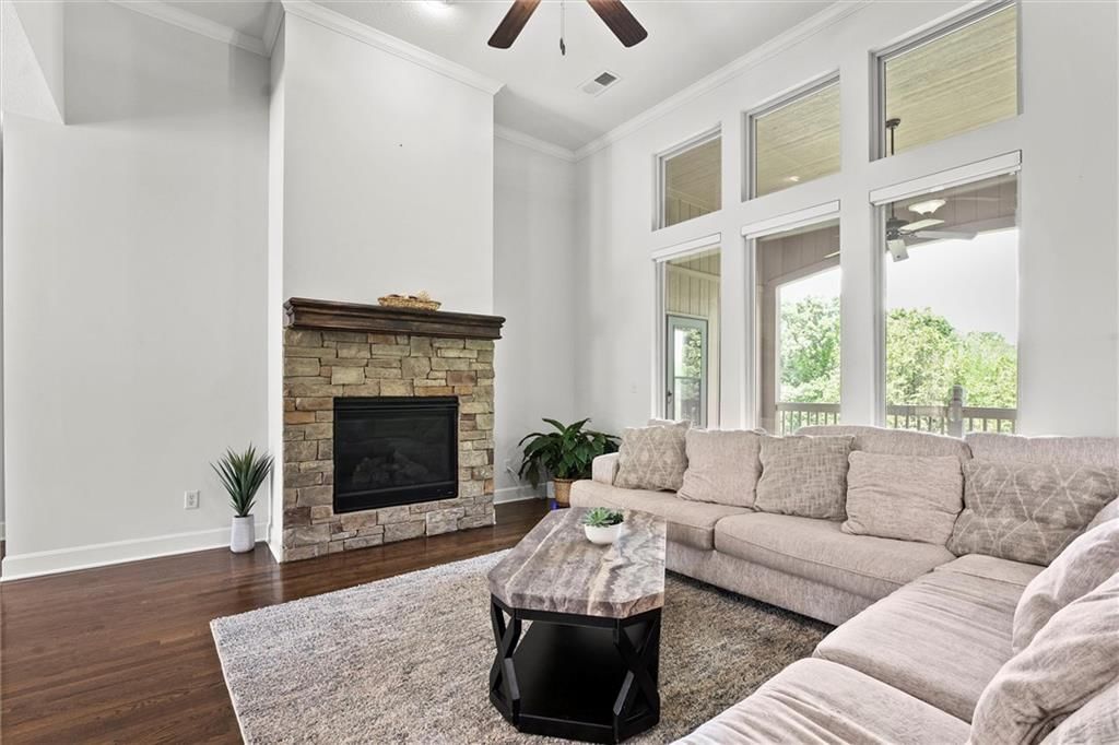 8421 Primrose Street — photo 7