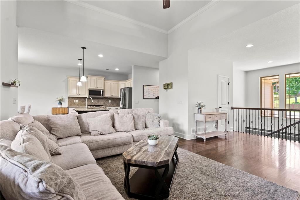 8421 Primrose Street — photo 8