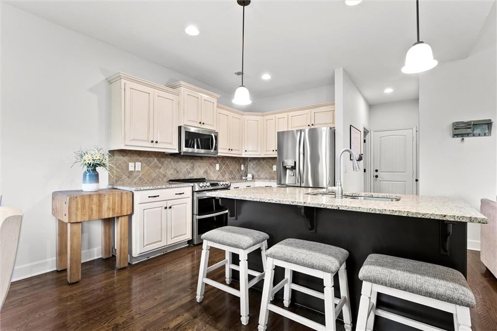 8421 Primrose Street — photo 9