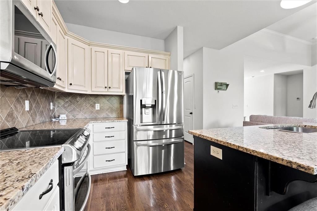 8421 Primrose Street — photo 11