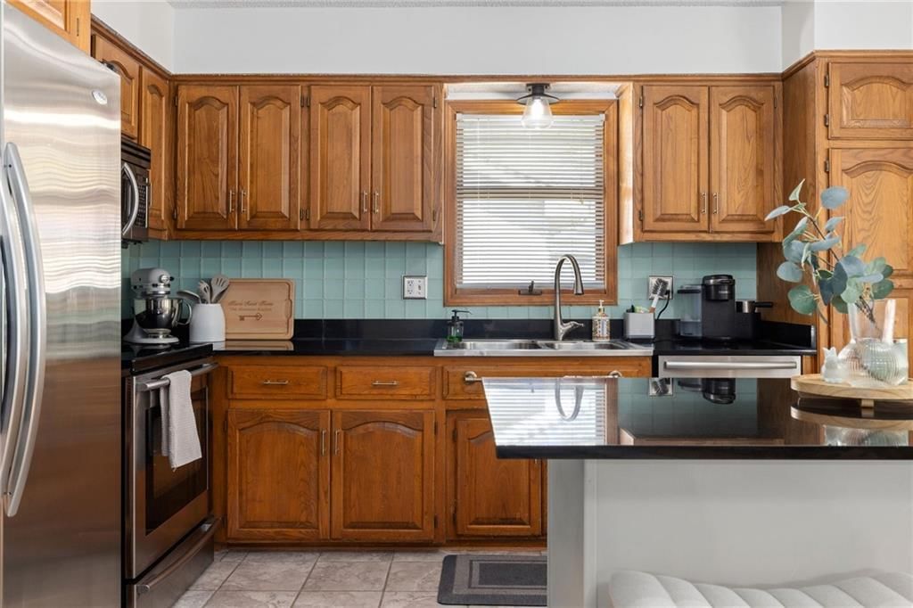 3613 N Park Avenue — photo 9