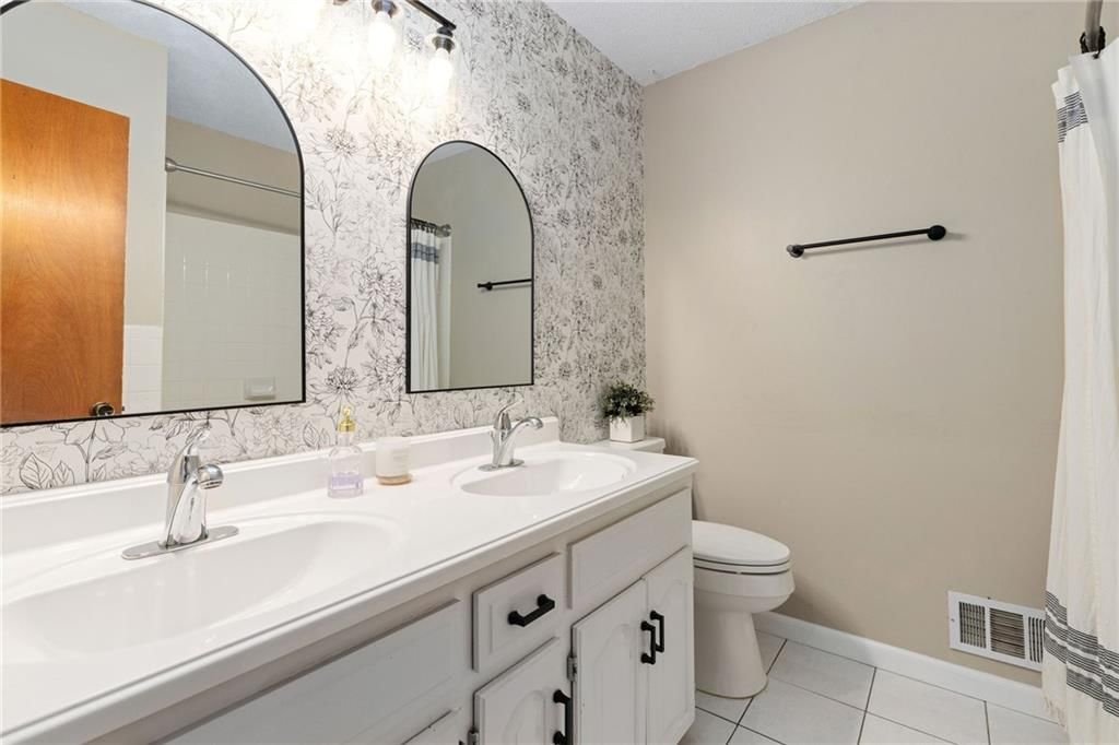 3613 N Park Avenue — photo 25