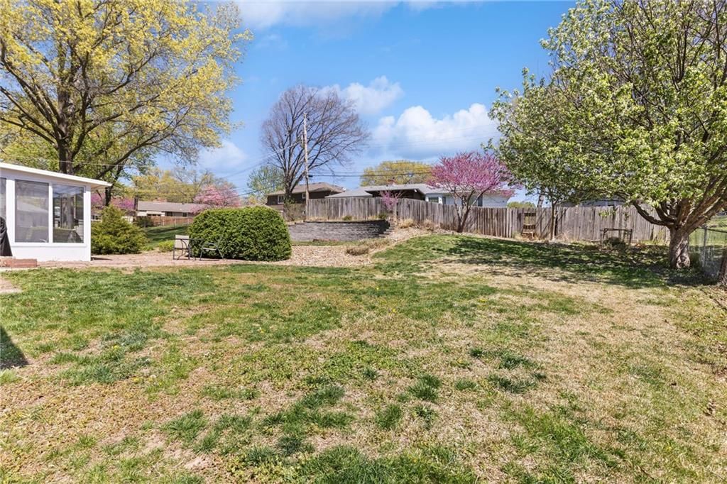 3613 N Park Avenue — photo 39