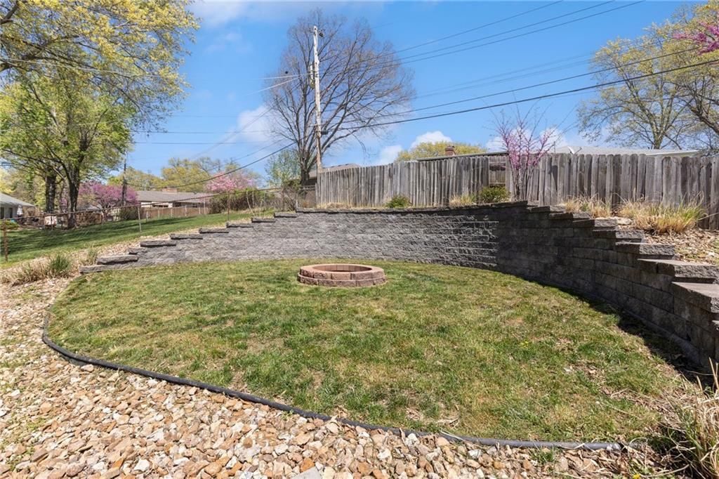 3613 N Park Avenue — photo 40