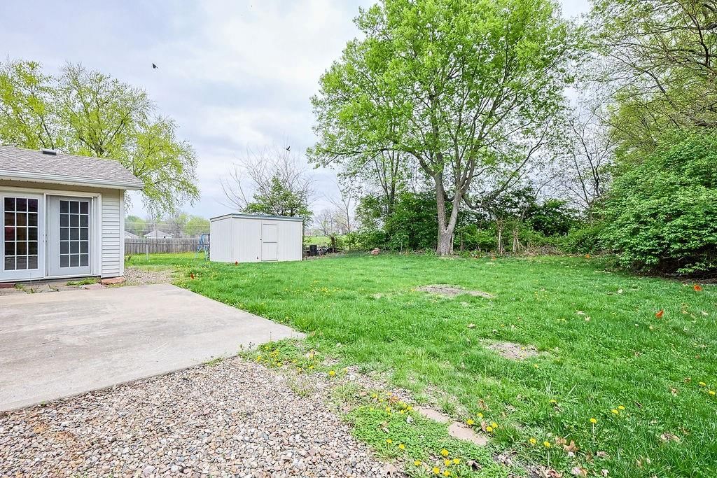 409 S Catalpa Street — photo 20