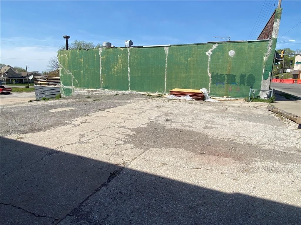6106 King Hill Avenue — photo 3