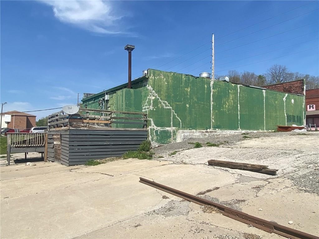 6106 King Hill Avenue — photo 4