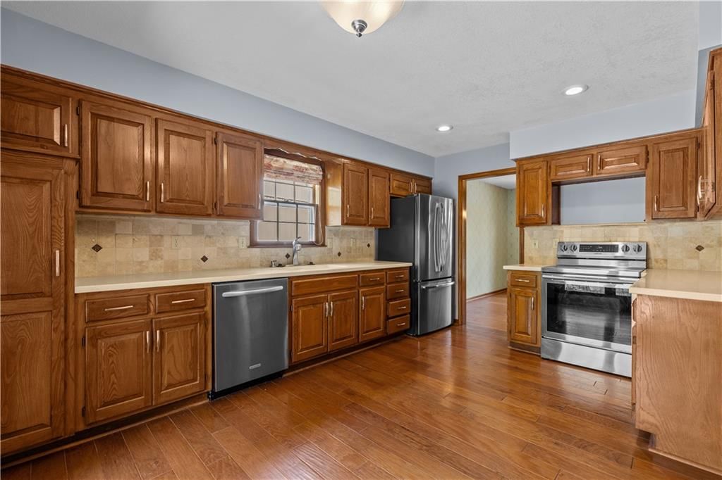 11934 Harrison Drive — photo 10