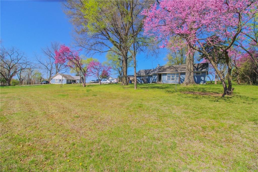 25388 Chieftain Road — photo 2