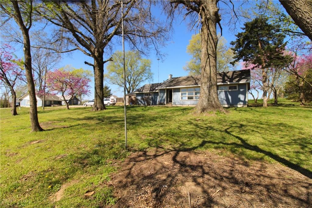 25388 Chieftain Road — photo 3