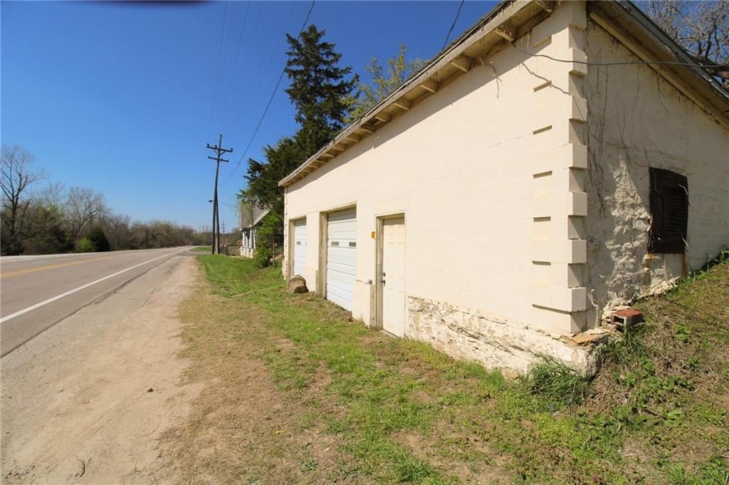 25388 Chieftain Road — photo 7