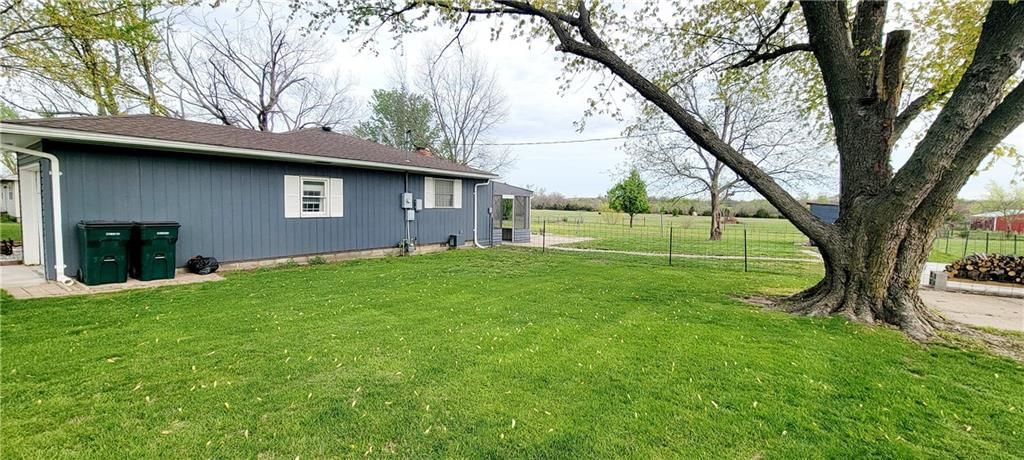 Photo 10 of 63 - 1463 Missouri Road