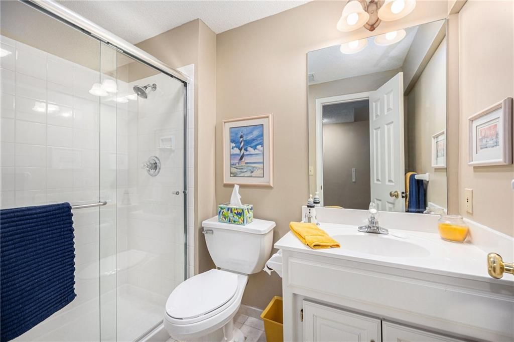 2645 W 137th Terrace — photo 30