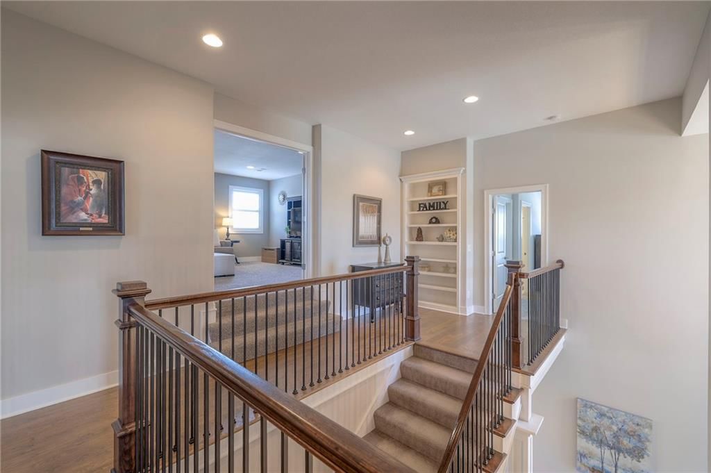 9102 W 177 Terrace — photo 35