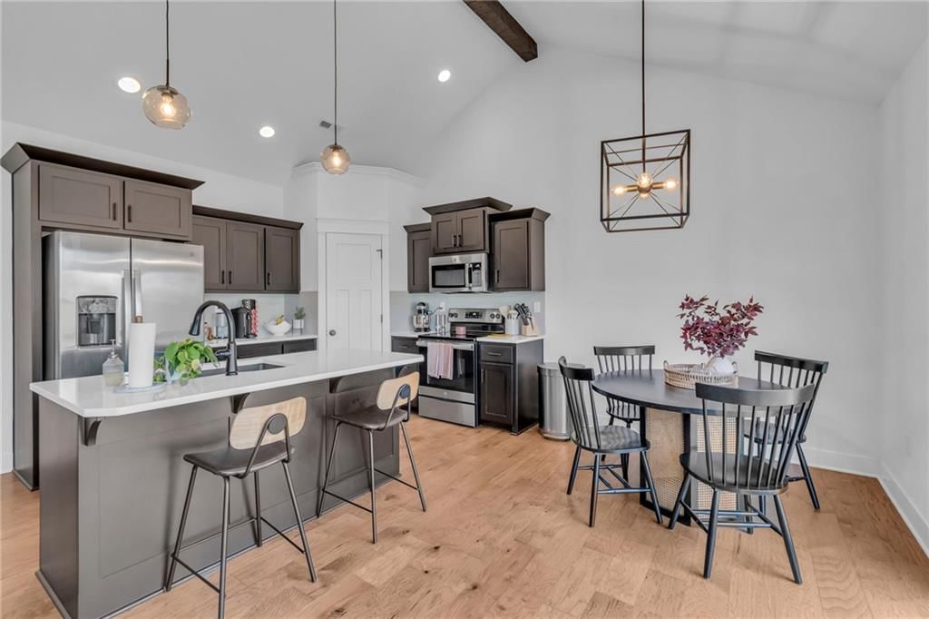 204 Lake Avenue — photo 11