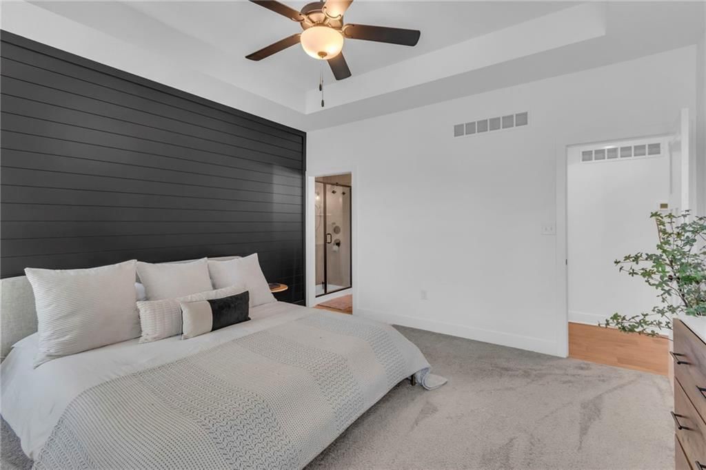 204 Lake Avenue — photo 16