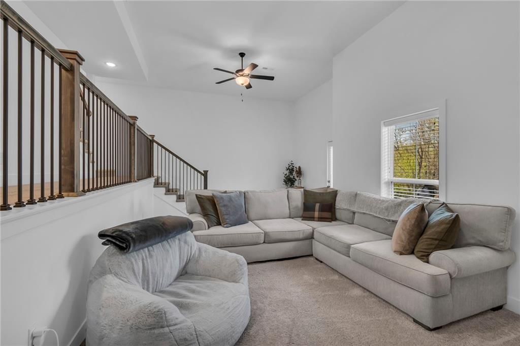 204 Lake Avenue — photo 23