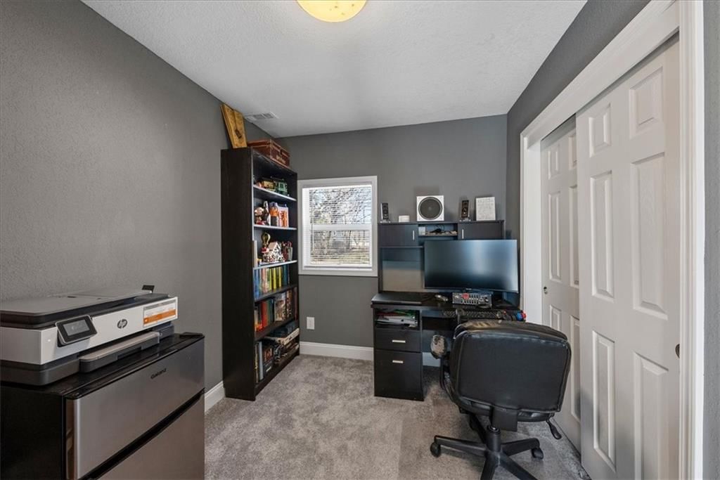 11222 Lewis Avenue — photo 14