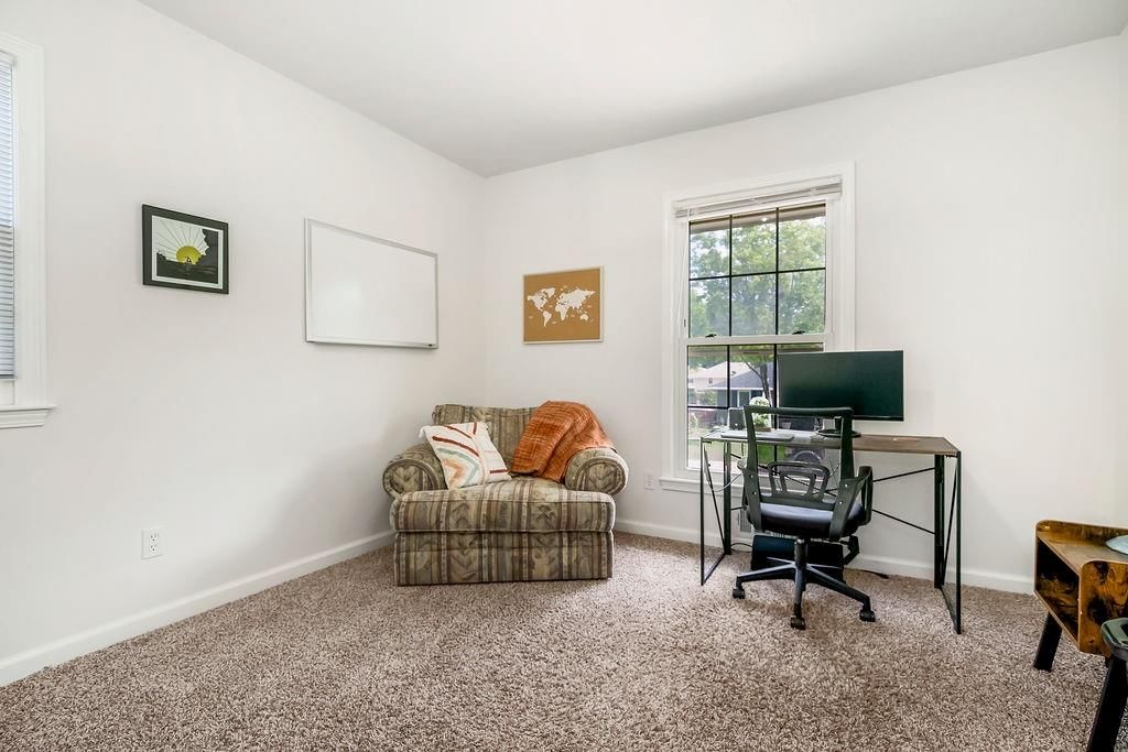 416 NE Carriage Street — photo 19