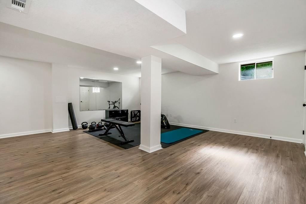 416 NE Carriage Street — photo 24
