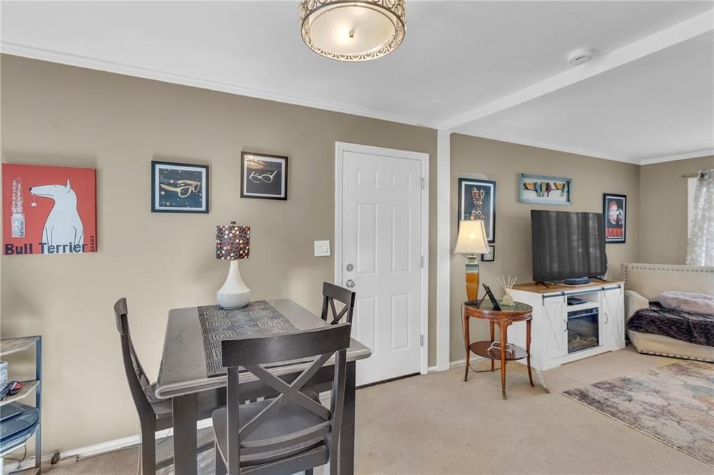 7206 REEDS Road — photo 9