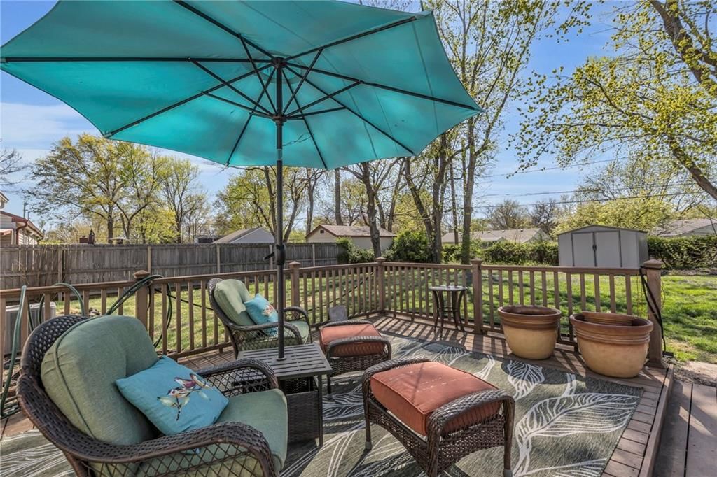 7206 REEDS Road — photo 23