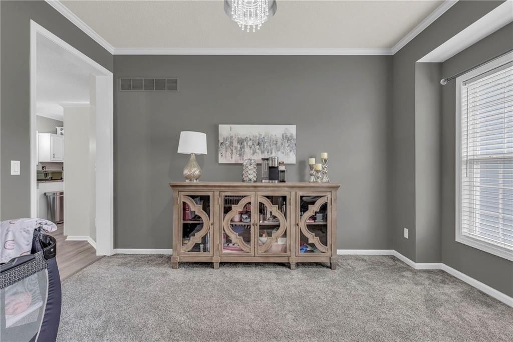 1033 N CLINTON Street — photo 18