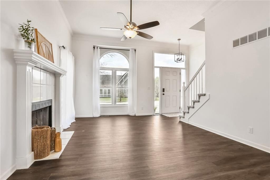 7800 N Strathbury Avenue — photo 5