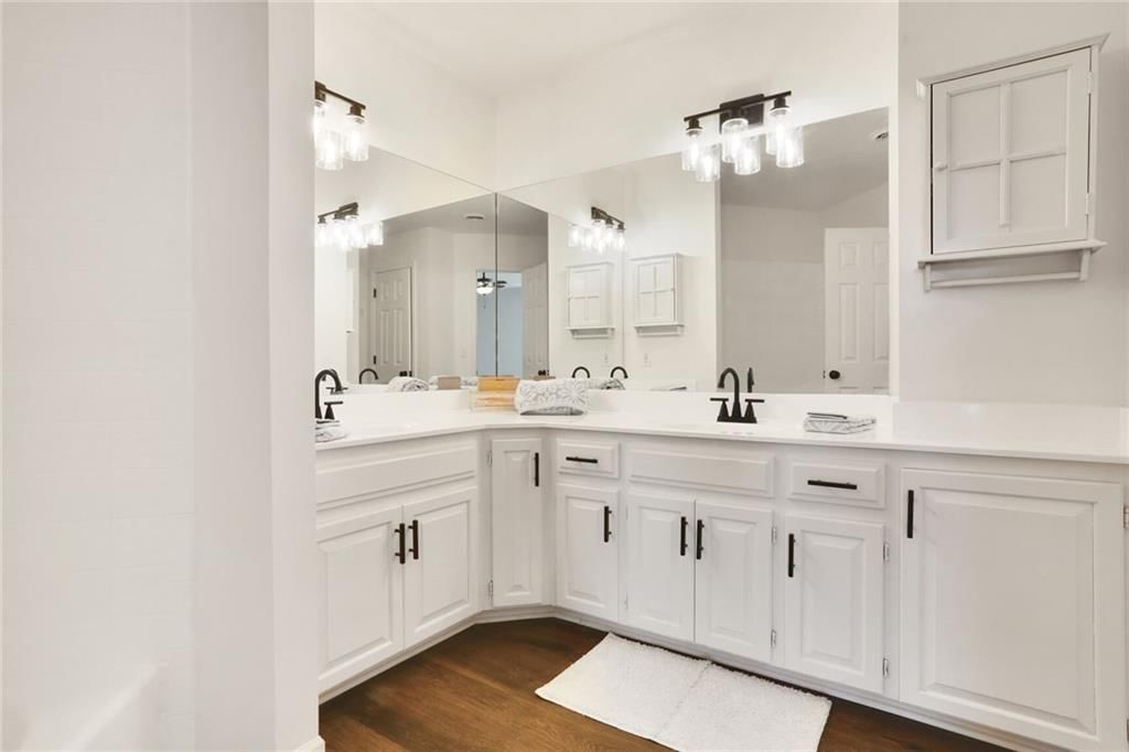 7800 N Strathbury Avenue — photo 13