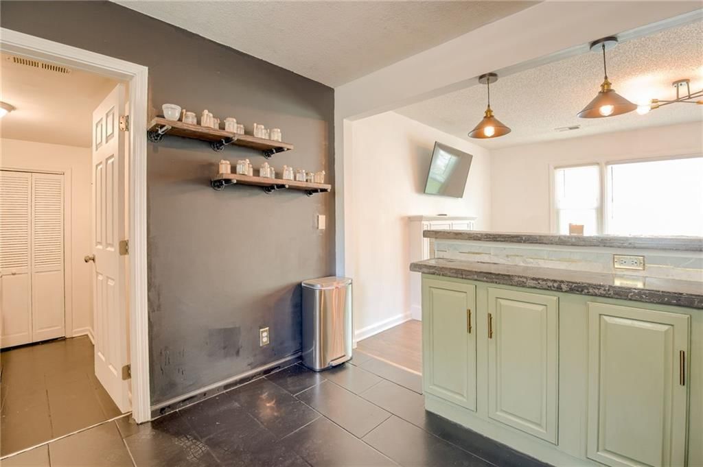 6336 Switzer Lane — photo 10
