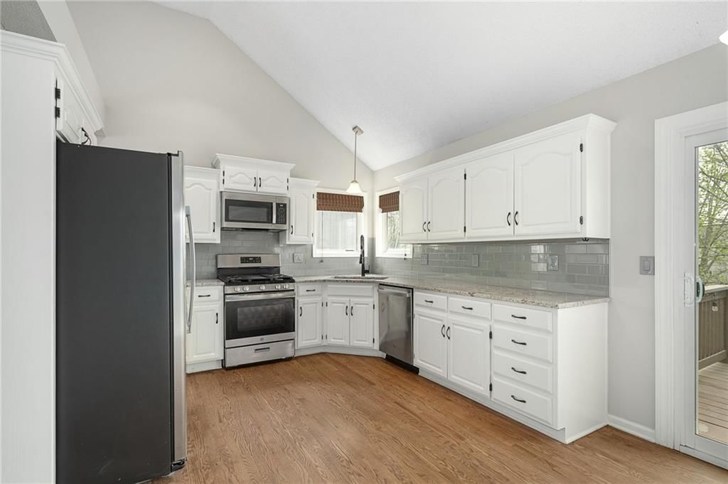 16251 W 158th Street — photo 15