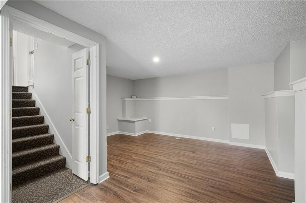 16251 W 158th Street — photo 39