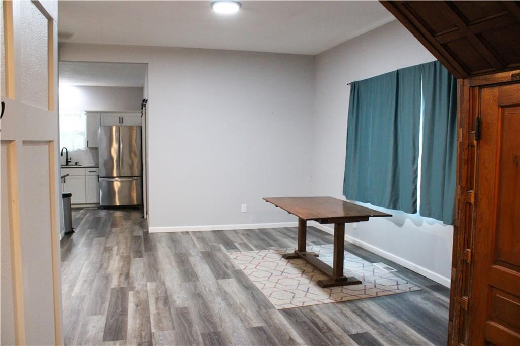 612 W Kansas Street — photo 4