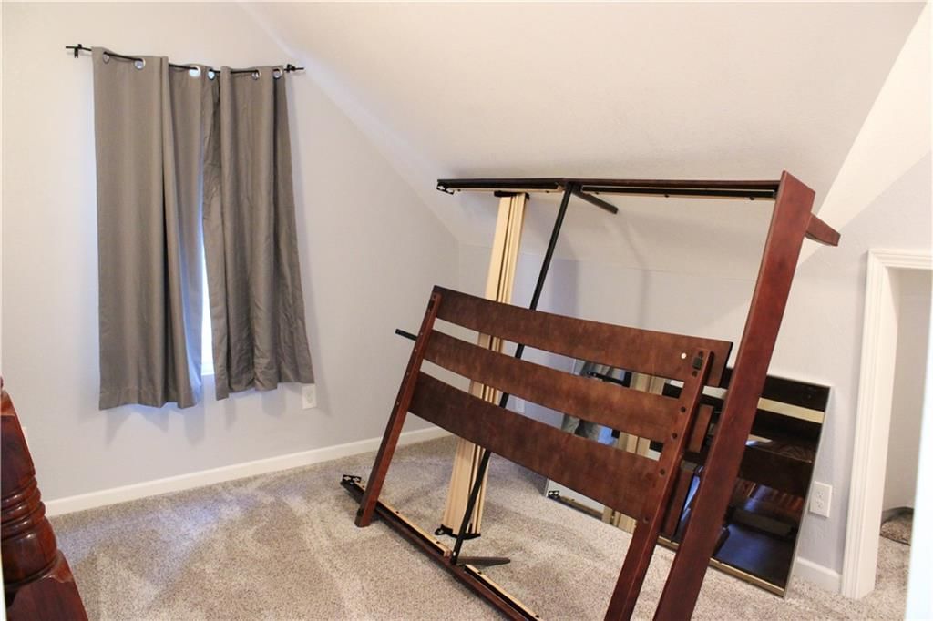 612 W Kansas Street — photo 16