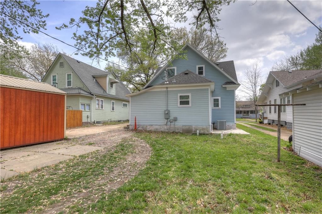 612 W Kansas Street — photo 31