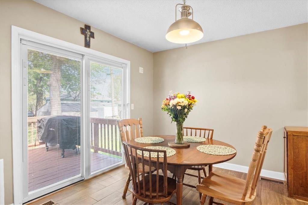 806 N ARNOLD Avenue — photo 10