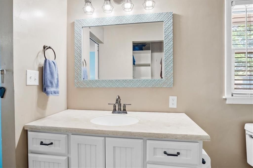 806 N ARNOLD Avenue — photo 16