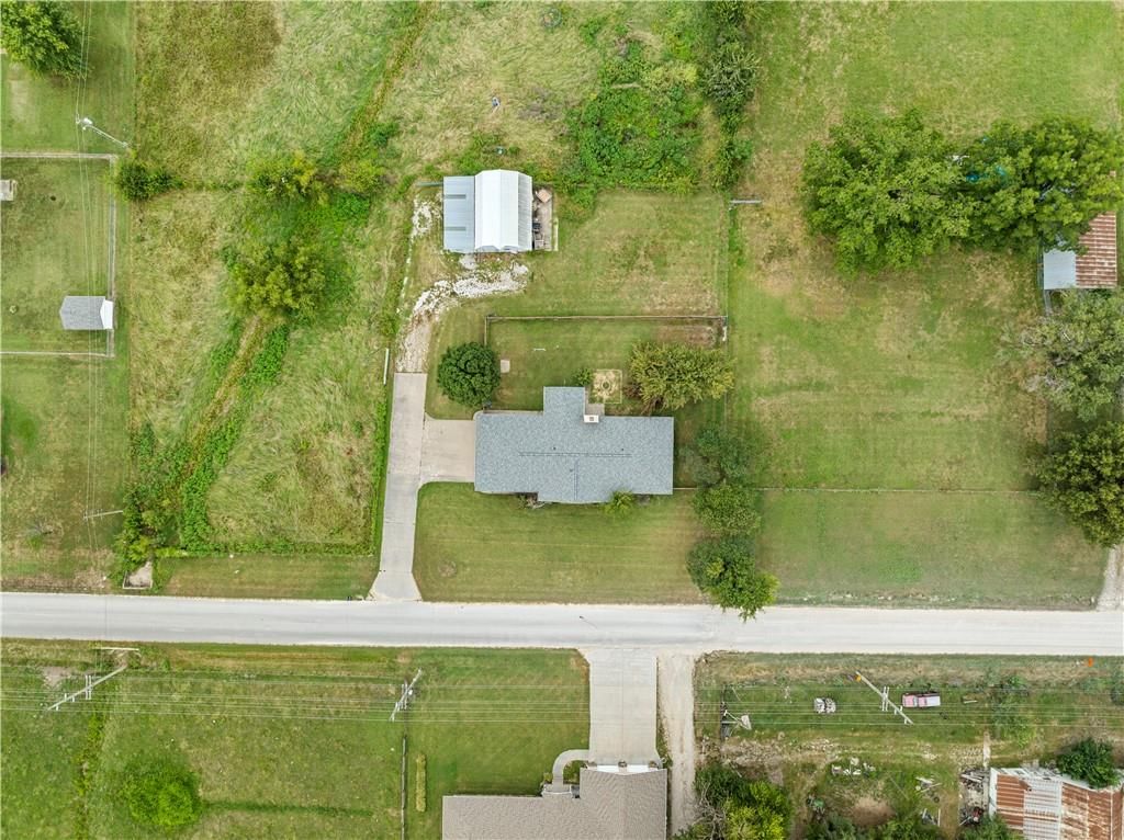 403 N Truman Street — photo 5