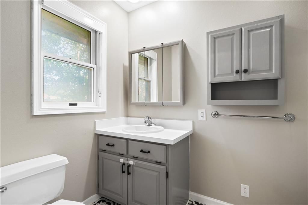 403 N Truman Street — photo 21