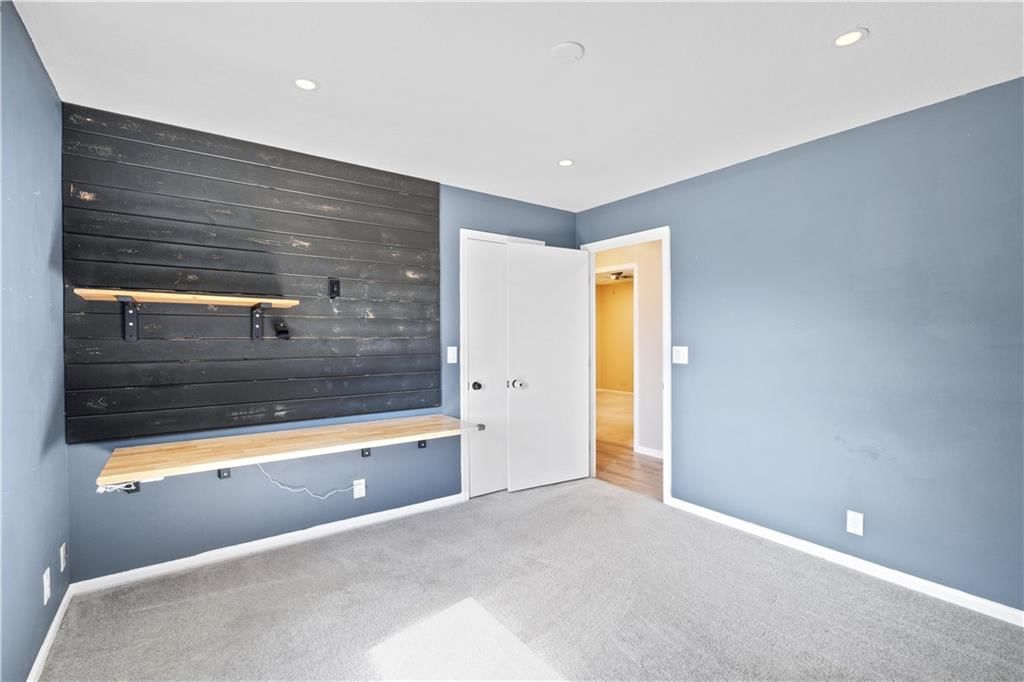 403 N Truman Street — photo 23
