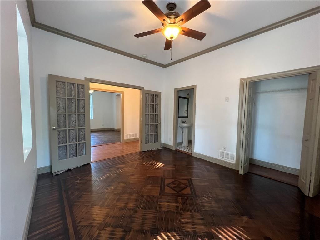 610 N Broadway Street — photo 14
