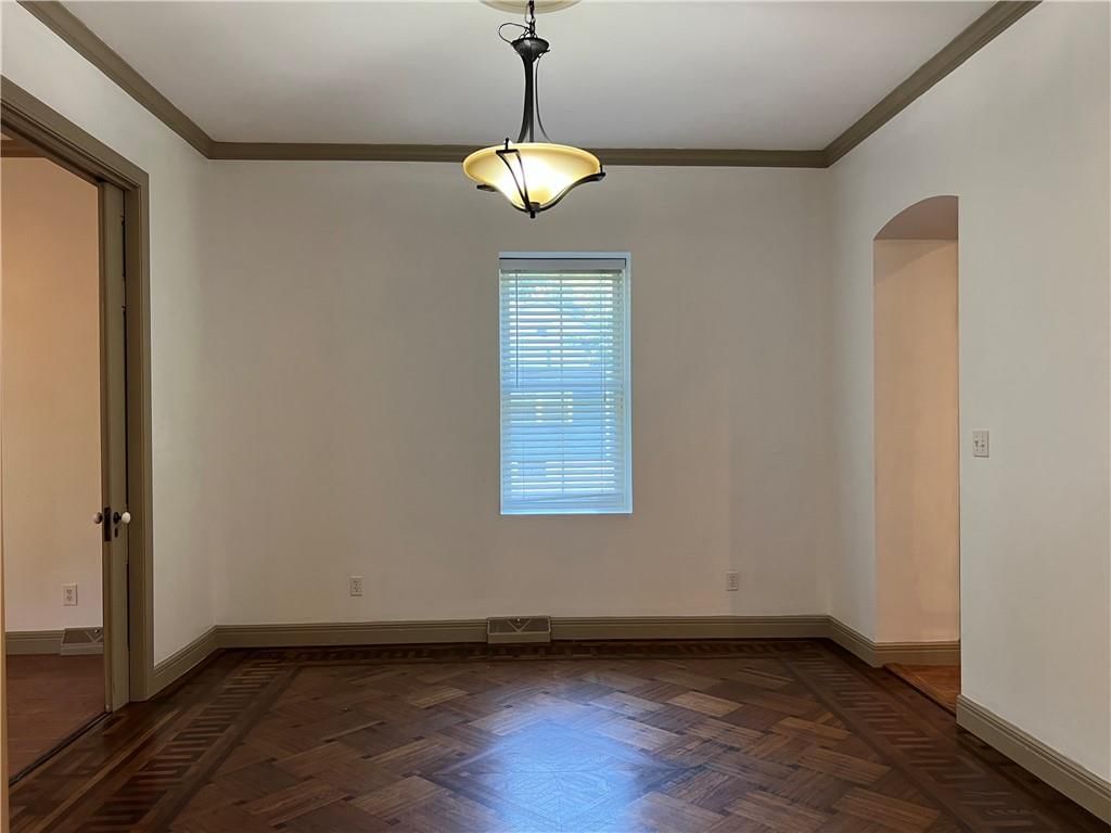 610 N Broadway Street — photo 16