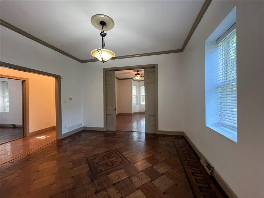 610 N Broadway Street — photo 18
