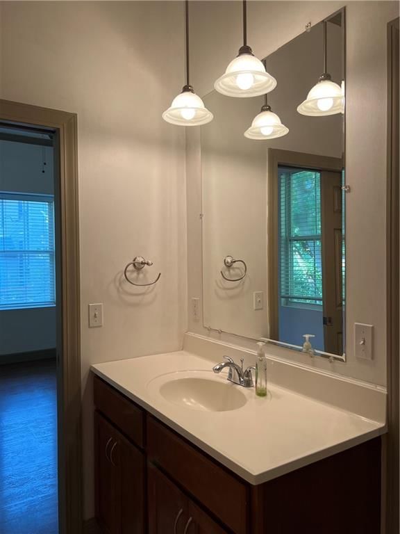 610 N Broadway Street — photo 19