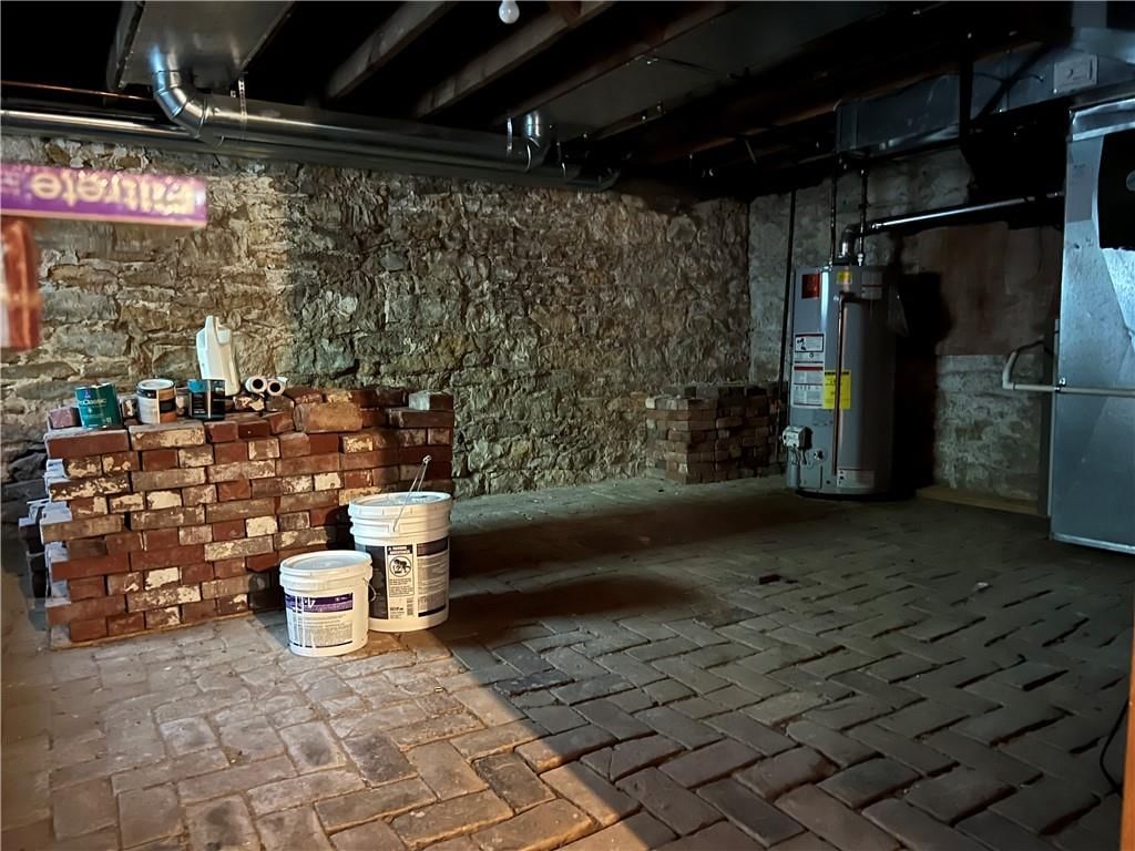 610 N Broadway Street — photo 20