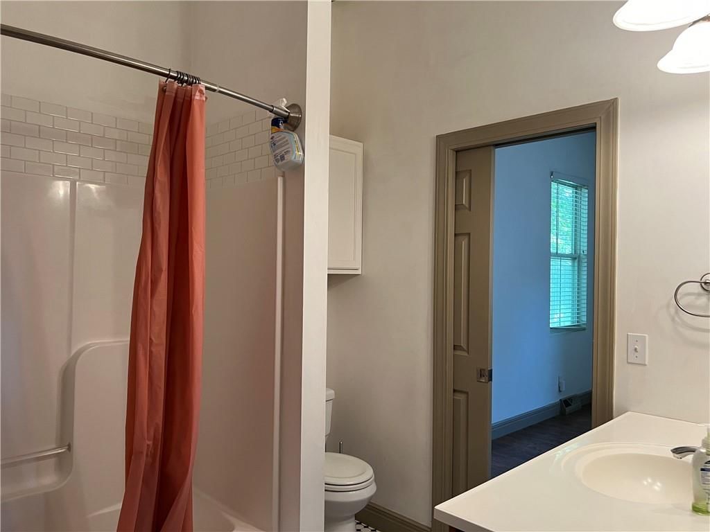 610 N Broadway Street — photo 21