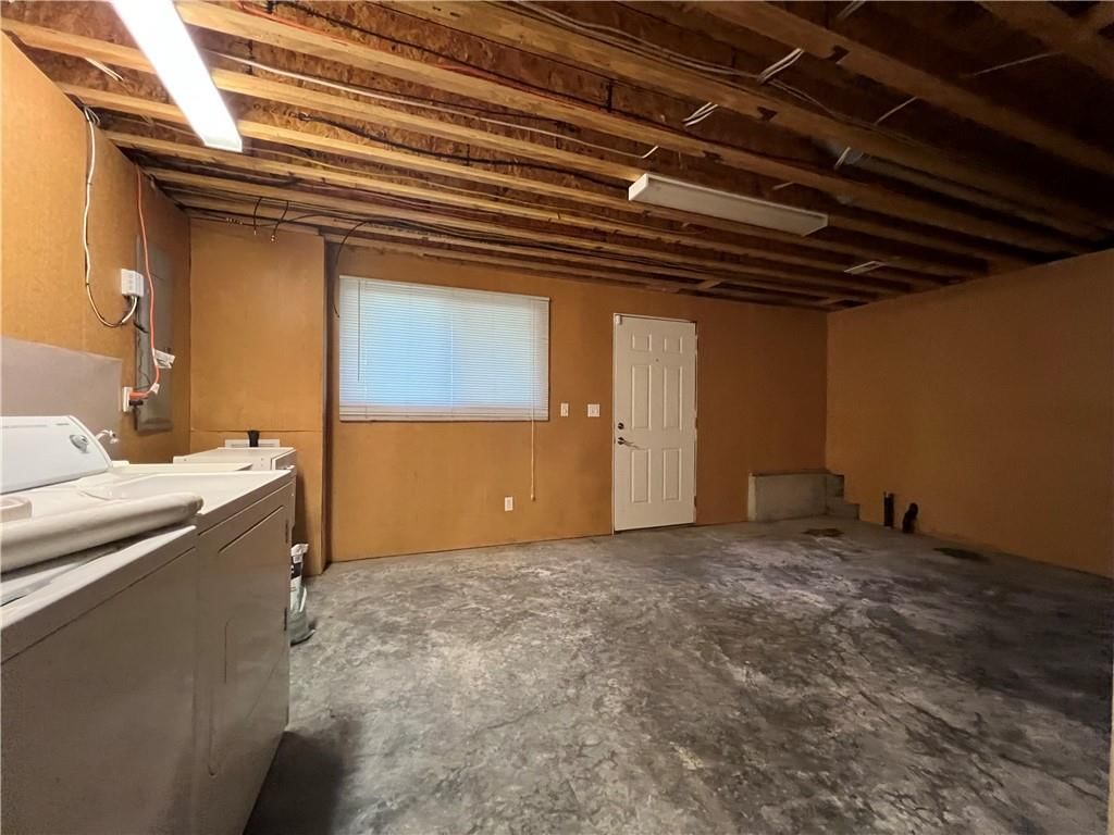 610 N Broadway Street — photo 23