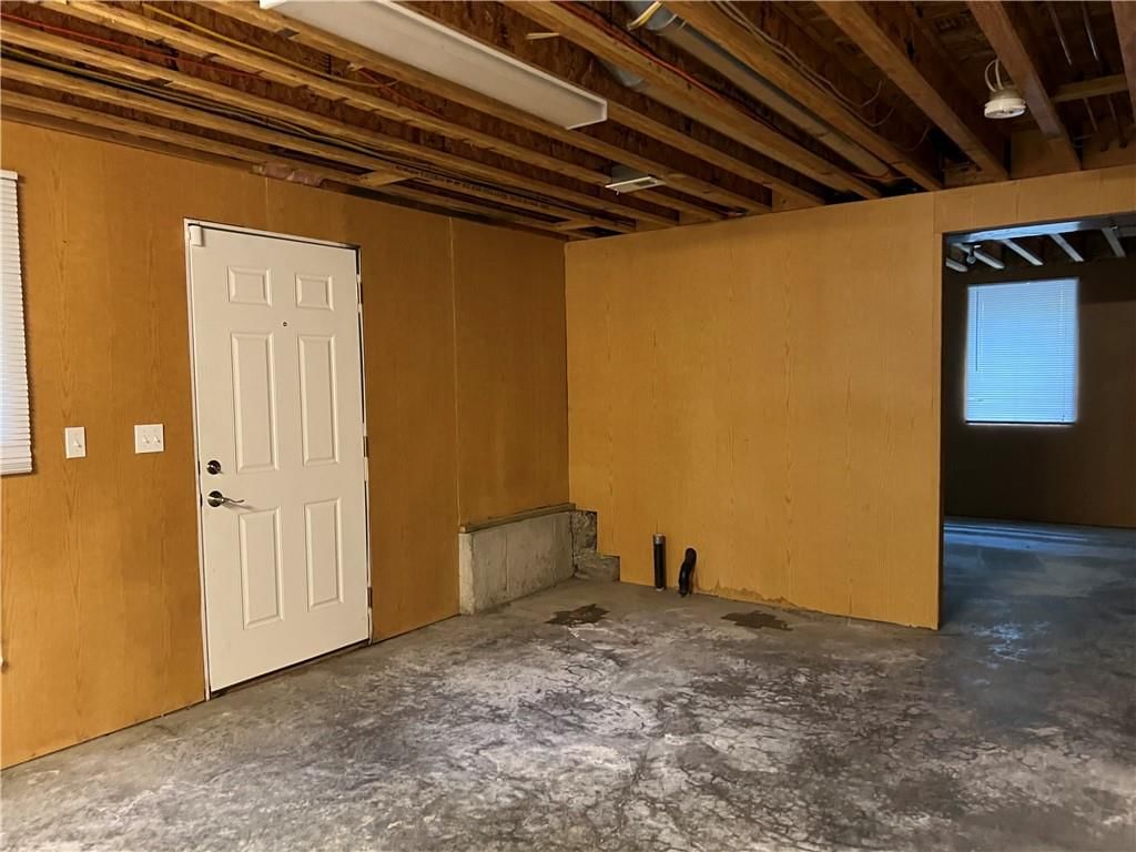 610 N Broadway Street — photo 28