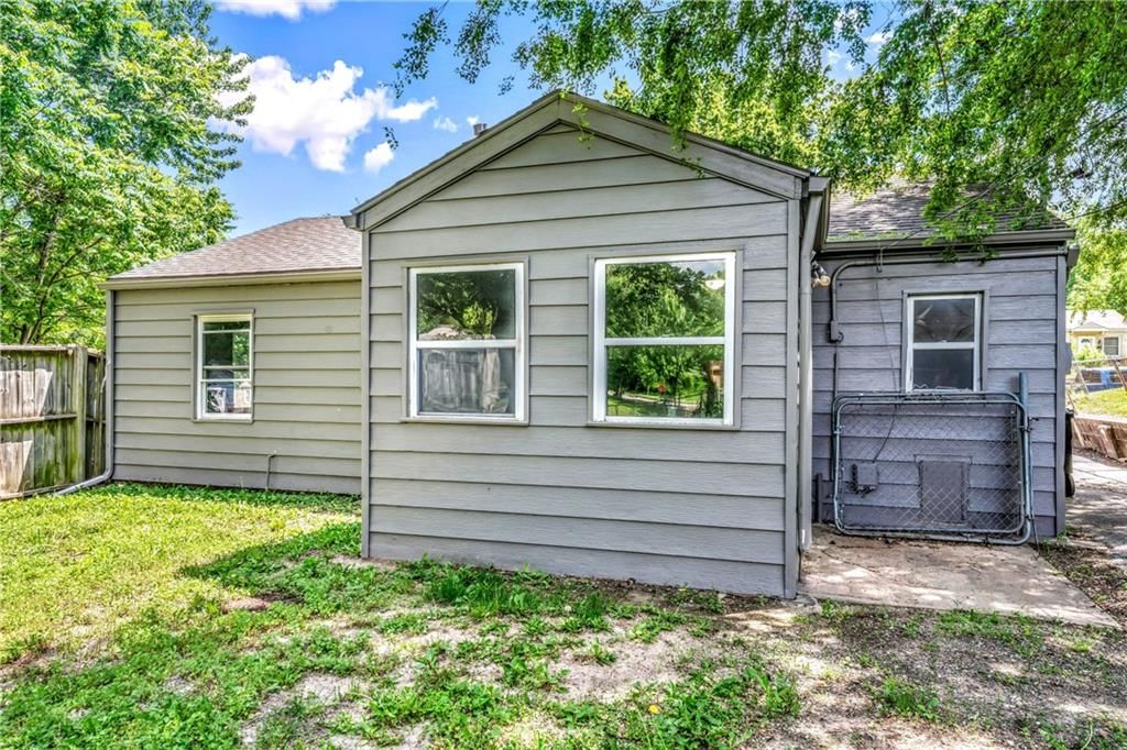 4902 Alma Avenue — photo 14